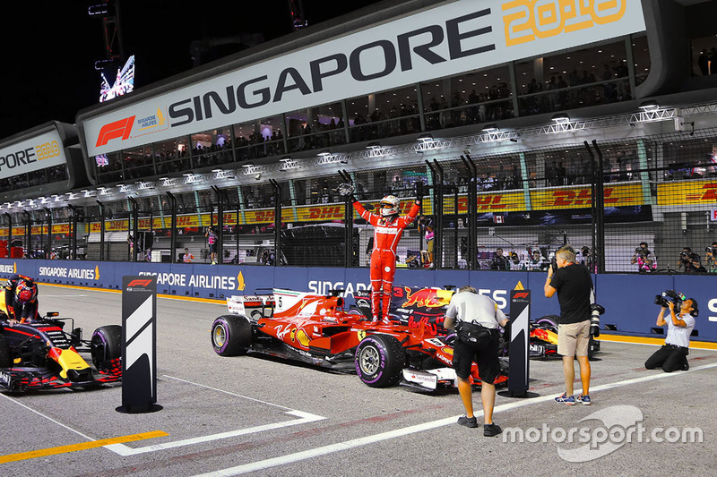 F1 logo denemeleri