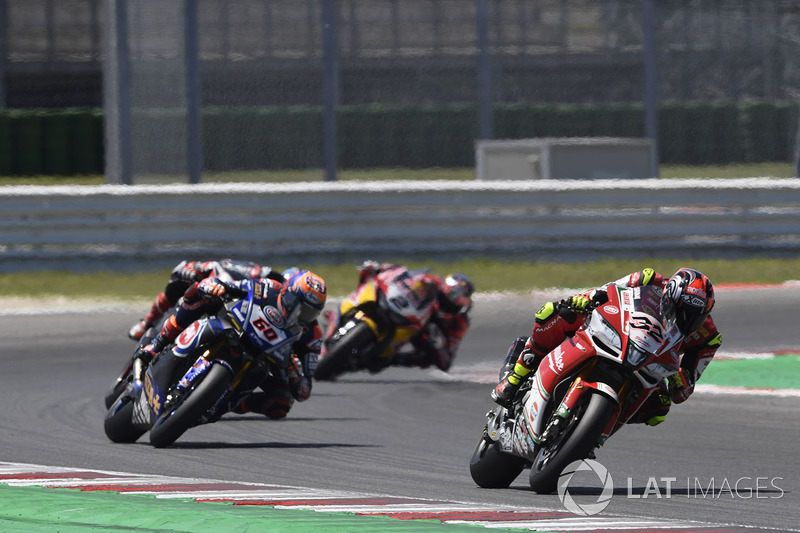 Lorenzo Savadori, Milwaukee Aprilia, Michael van der Mark, Pata Yamaha