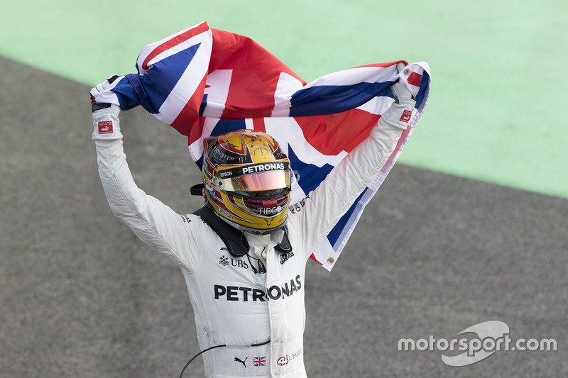 Lewis Hamilton, Mercedes-Benz F1 W08 campeón del mundo