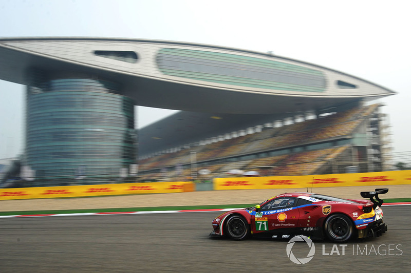 #71 AF Corse Ferrari 488 GTE: Davide Rigon, Sam Bird