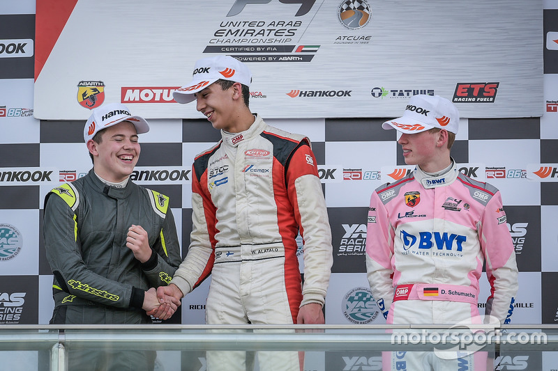 Podium : le vainqueur William Alatalo, Mücke Motorsport, le deuxième Niklas Krütten, Mücke Motorsport, le troisième David Schumacher, Rasgaira Motorsports