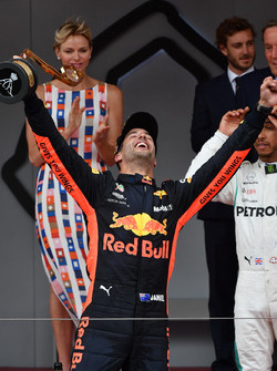 Race winner Daniel Ricciardo, Red Bull Racing RB14 takes celebrates on the podium with the trophy