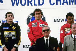 Podium: race winner Alain Prost, McLaren, second place Ayrton Senna, Lotus, third place Michele Albo