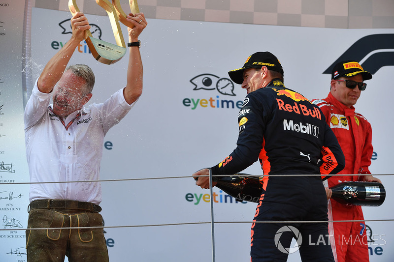 Max Verstappen, Red Bull Racing con Jonathan Wheatley, Red Bull Racing Team Manager