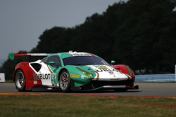 #51 Squadra Corse Garage Italia Ferrari 488 GT3, GTD: Francesco Piovanetti, Oswaldo Negri Jr., Daniel Serra