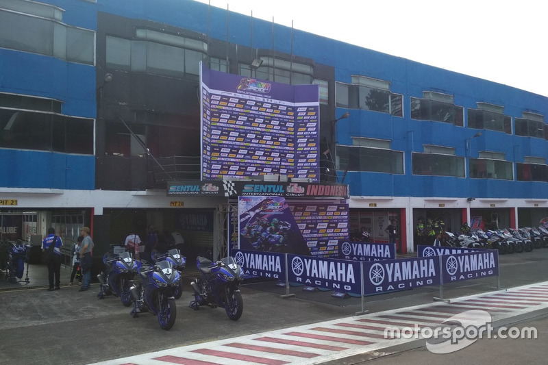 Atmosfer Yamaha Sunday Race
