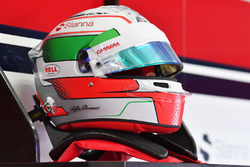 Il casco di Antonio Giovinazzi, Sauber