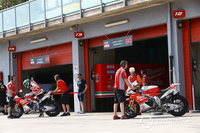 Eugene Laverty, Milwaukee Aprilia