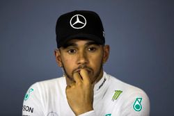 Lewis Hamilton, Mercedes-AMG F1 en la conferencia de prensa