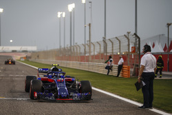 Pierre Gasly, Scuderia Toro Rosso STR13 op de grid