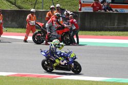 Il vincitore della gara Jorge Lorenzo, Ducati Team, Valentino Rossi, Yamaha Factory Racing