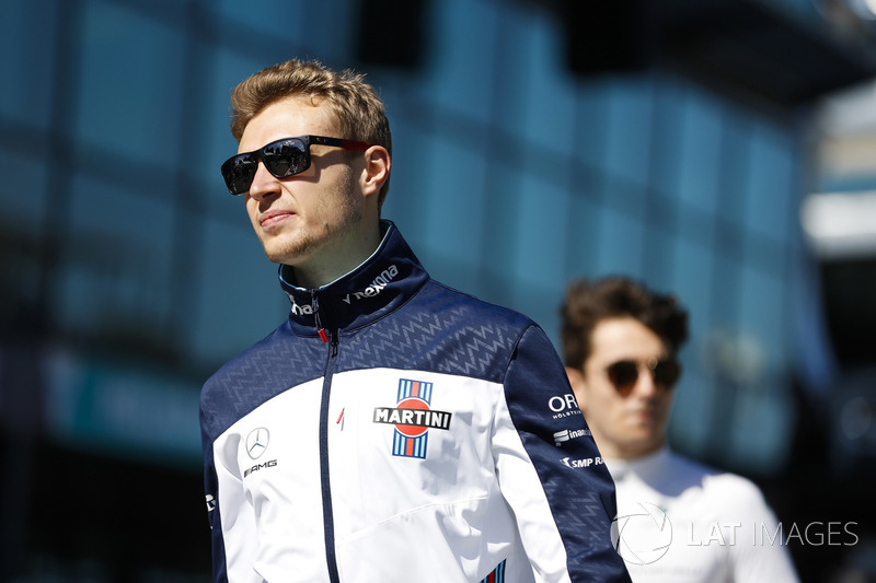 Sergey Sirotkin, Williams Racing, en el desfile de pilotos