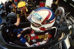 Nigel Mansell, Lotus 95T et son ingénieur, Steve Hallam