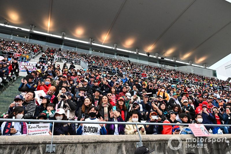 Los aficionados llenan una grada