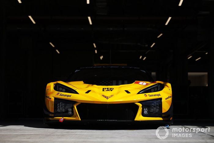 #81 TF Sport Corvette Z06 LMGT3.R: Tom Van Rompuy, Rui Andrade, Charlie Eastwood