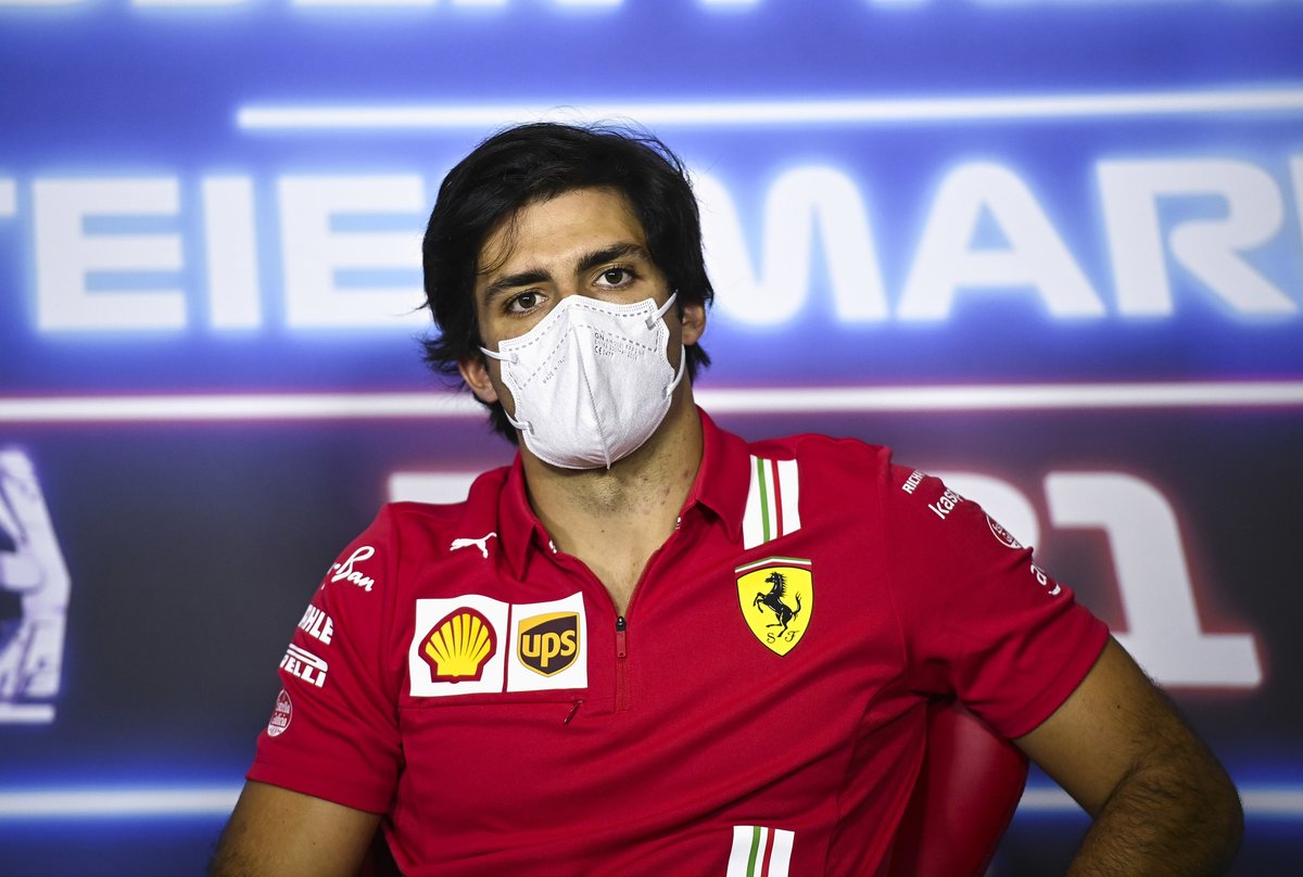 Carlos Sainz Jr., Ferrari en la conferencia de prensa