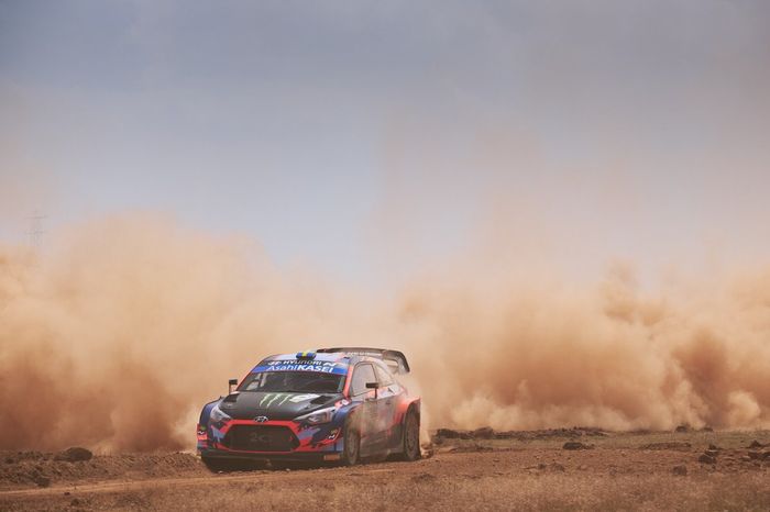 Oliver Solberg, Aaron Johnston, Hyundai 2C Competition Hyundai i20 Coupe WRC