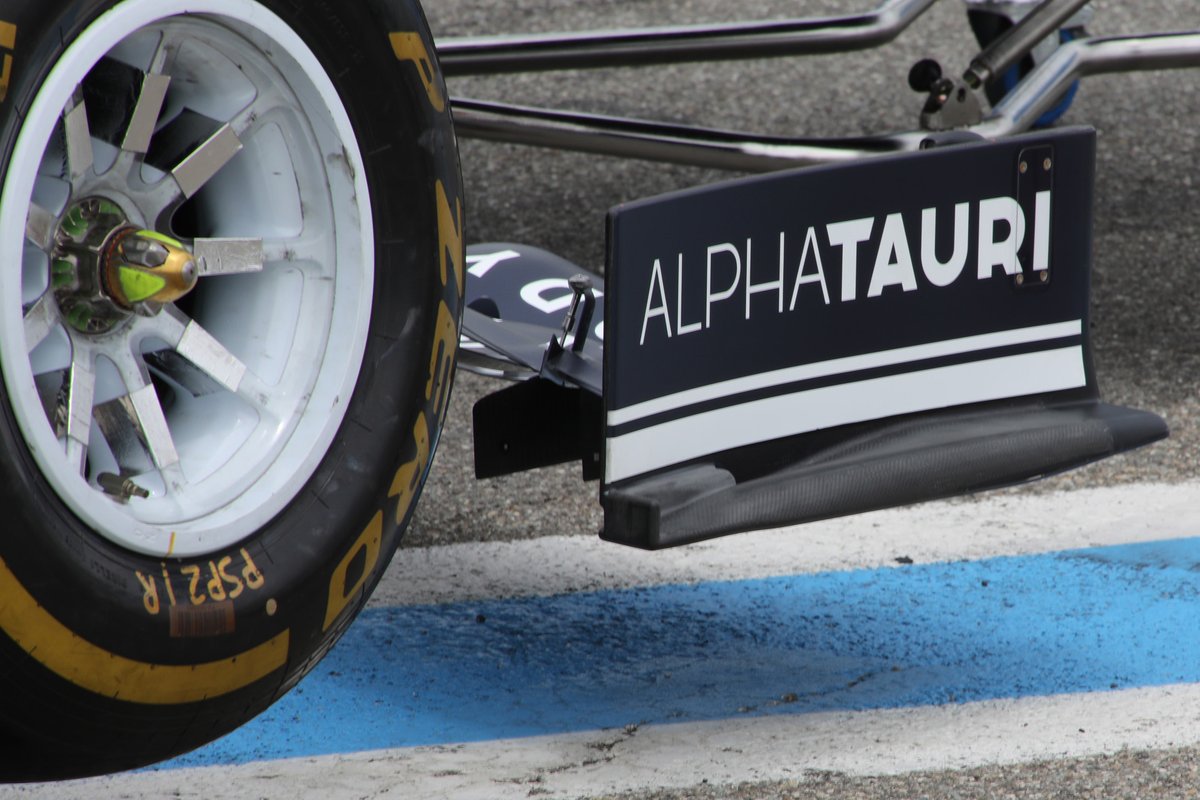 AlphaTauri AT02 front end plate detail