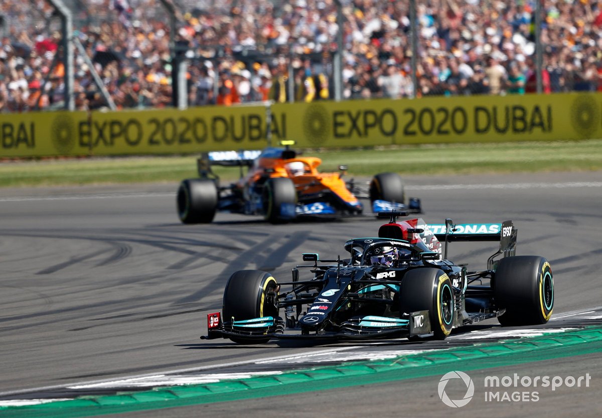 Lewis Hamilton, Mercedes W12, Lando Norris, McLaren MCL35M