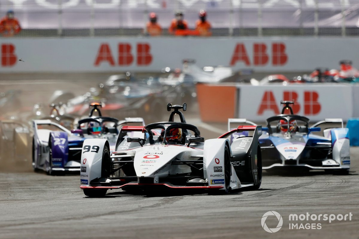 Pascal Wehrlein, Tag Heuer Porsche, Porsche 99X Electric, Maximilian Guenther, BMW I Andretti Motorsports, BMW iFE.21, Jake Dennis, BMW I Andretti Motorsport, BMW iFE.21