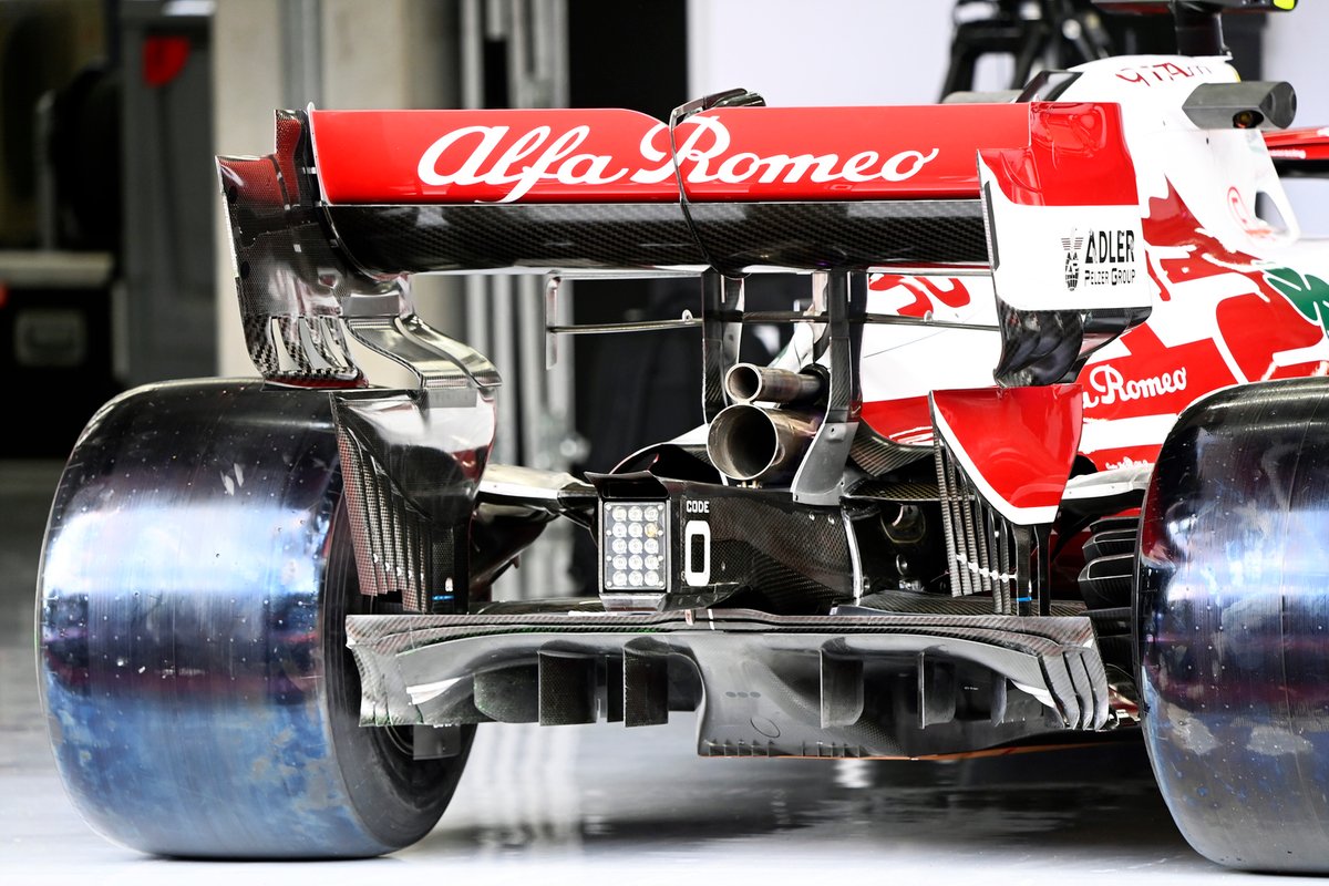 Alfa Romeo Racing C41 rear detail