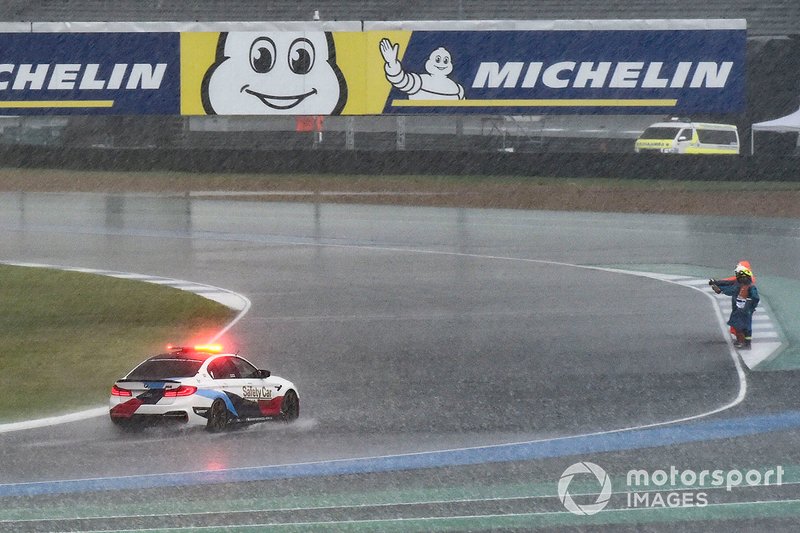 Safety car