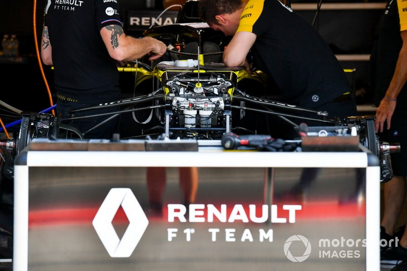 Suasana garasi Renault