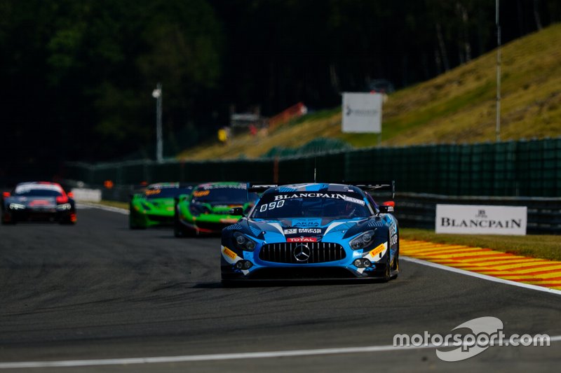 #90 Akka ASP Team Mercedes-AMG GT3: Nico Bastian, Timur Boguslavskiy, Felipe Fraga