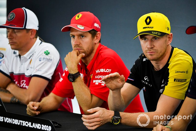 Nico Hulkenberg, Renault F1 Team, Sebastian Vettel, Ferrari e Kimi Raikkonen, Alfa Romeo Racing, durante la conferenza stampa