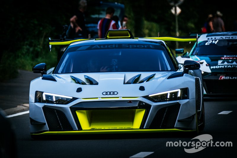 Audi R8 GT2