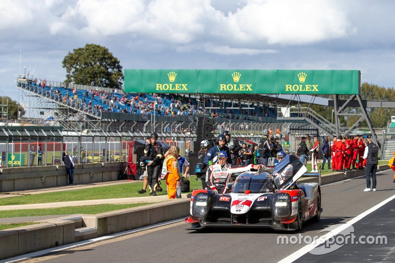 #7 TOYOTA GAZOO RACING - Toyota TS050 - Hybrid: Mike Conway, Kamui Kobayashi, Jose Maria Lopez Race