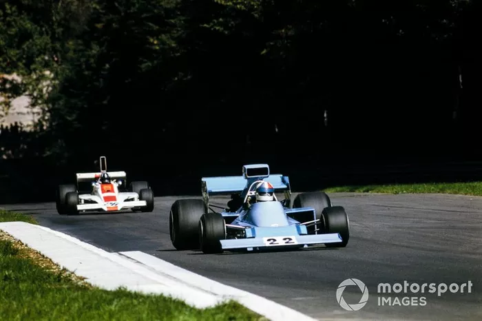 Chris Amon, Amon AF101 Ford, Graham Hill, Lola T370 Ford