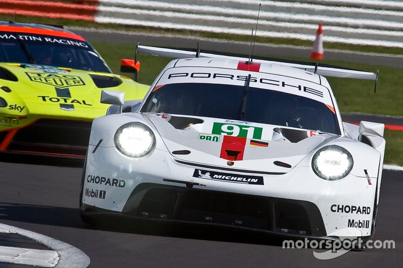 #91 PORSCHE GT TEAM Porsche 911 RSR - 19: Gianmaria Bruni, Richard Lietz