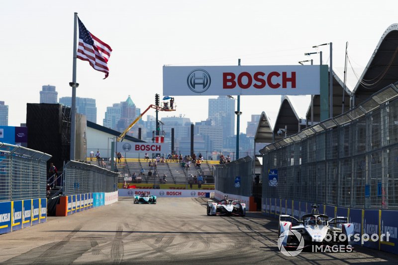 Jose Maria Lopez, Dragon Racing, Penske EV-3 Maximillian Gunther, GEOX Dragon Racing, Penske EV-3