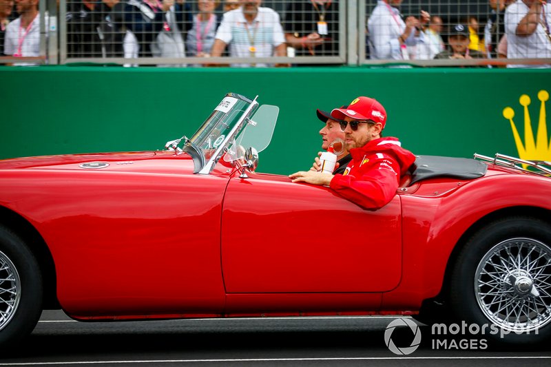 Sebastian Vettel, Ferrari, alla parata dei piloti