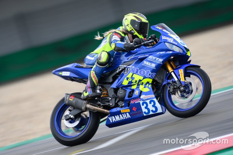 Vrouwelijke deelname tijdens de IDM Supersport 300