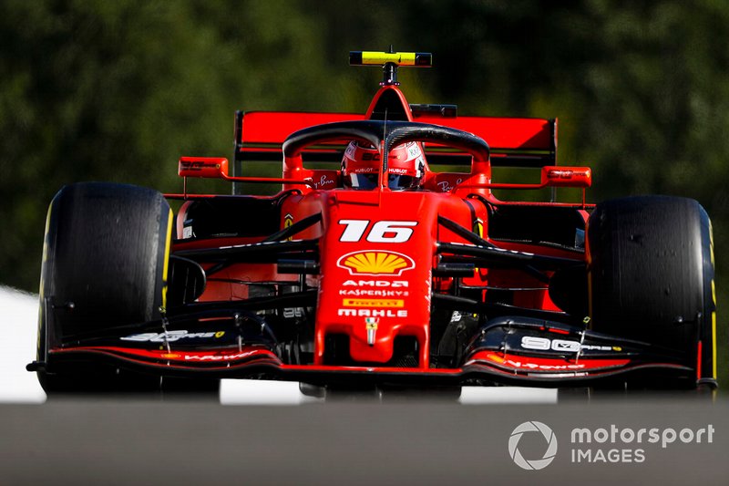 1. Шарль Леклер (Ferrari) - 1:42,519
