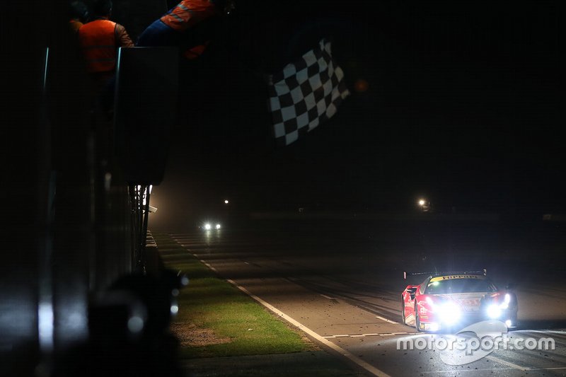 #51 Luzich Racing Ferrari F488 GTE: Alessandro Pier Guidi, Nicklas Nielsen, Fabien Lavergne