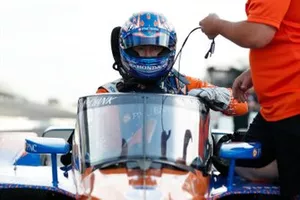 Scott Dixon, Chip Ganassi Racing Honda with aeroscreen
