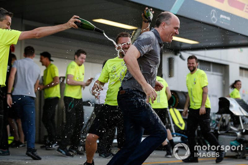 Valtteri Bottas, Mercedes AMG F1, 2nd position, Lewis Hamilton, Mercedes AMG F1, 1st position, and the Mercedes team celebrate a perfect result