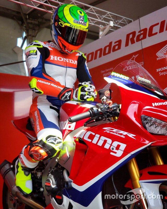 Eric Granado durante prova do SuperBike Brasil em Interlagos