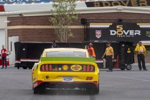 Joey Logano, Team Penske, Ford Mustang Shell Pennzoil drives to the garage after he reports a rear axle problem