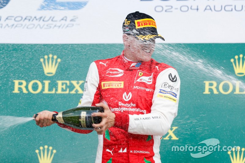 Podium: Race winner Mick Schumacher, Prema Racing