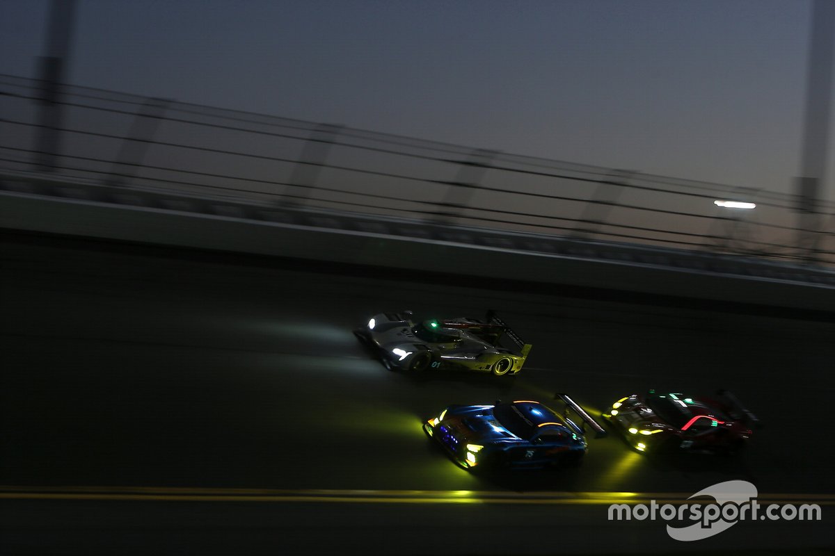 #01 Chip Ganassi Racing Cadillac DPi: Renger van der Zande, Scott Dixon, Kevin Magnussen