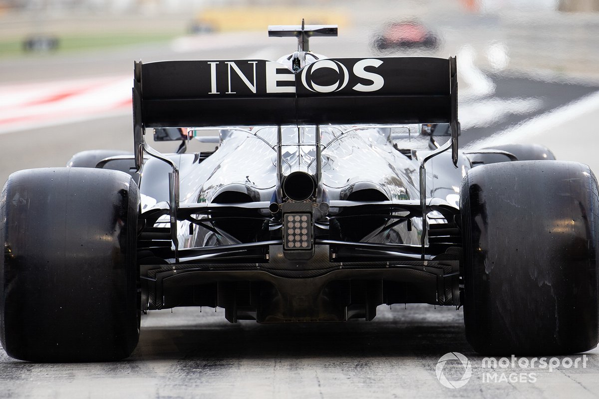 Detalle de la parte trasera del coche de Valtteri Bottas, Mercedes F1 W11