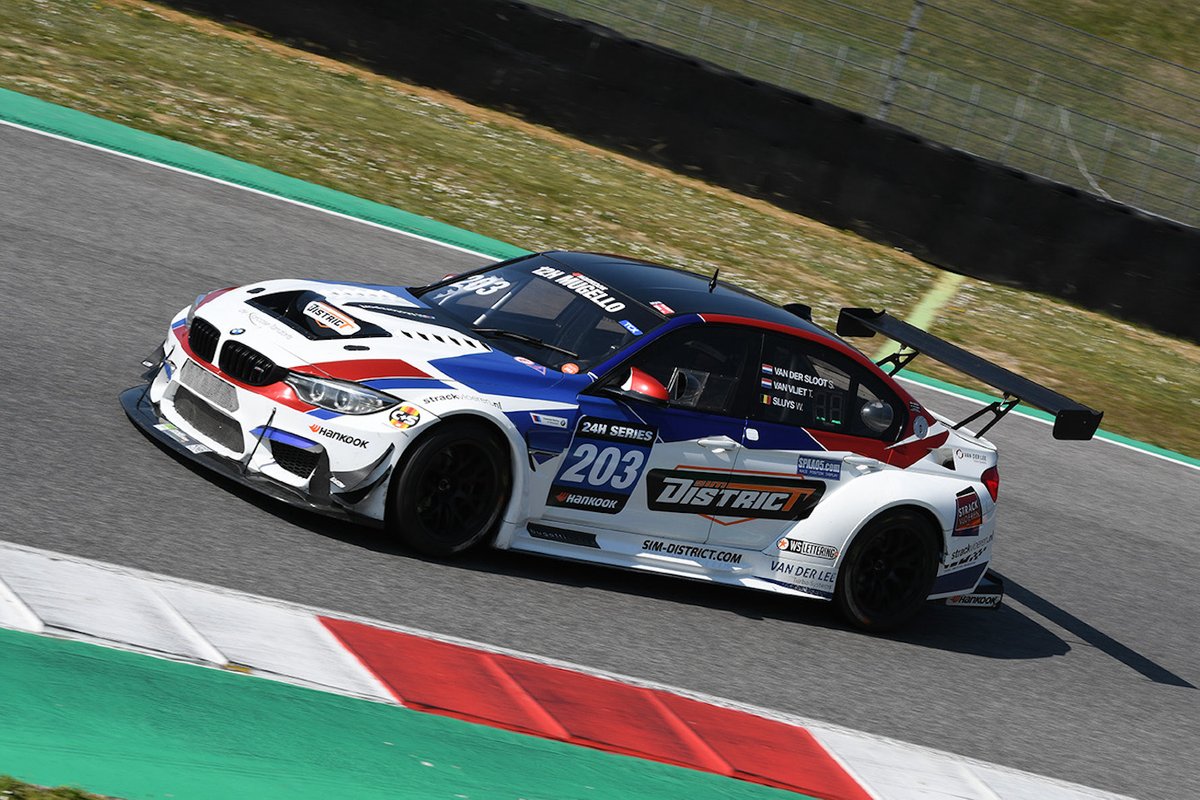 #203 JR Motorsport: Ted van Vliet, Ward Sluys, Sandra van der Sloot, BMW M3 F80