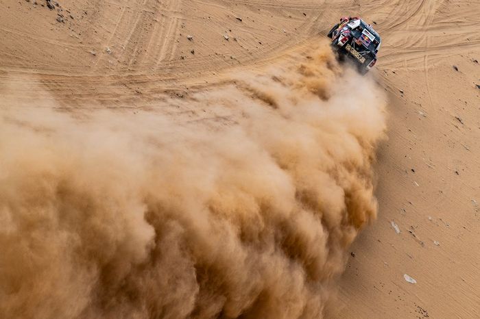 #301 Toyota Gazoo Racing: Nasser Al-Attiyah, Matthieu Baumel