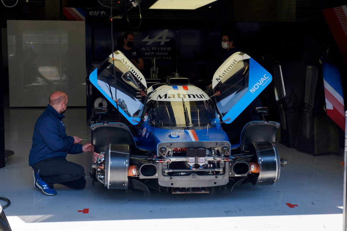 #36 Alpine Elf Matmut Alpine A480 - Gibson: André Negrão, Nicolas Lapierre, Matthieu Vaxiviere