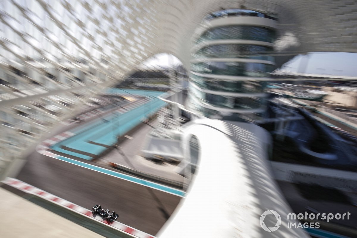 Lewis Hamilton, Mercedes F1 W11