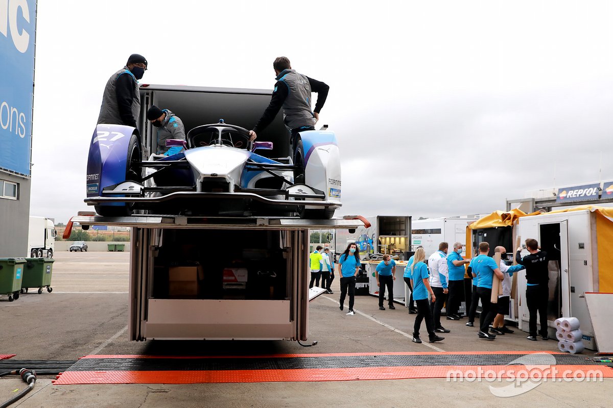 BMW i Andretti Motorsport team